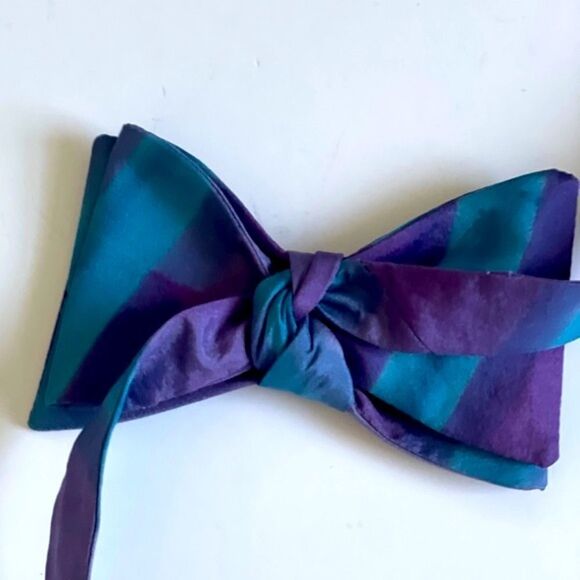 Antrim Street Studio silk bow tie - Picture 3 of 7